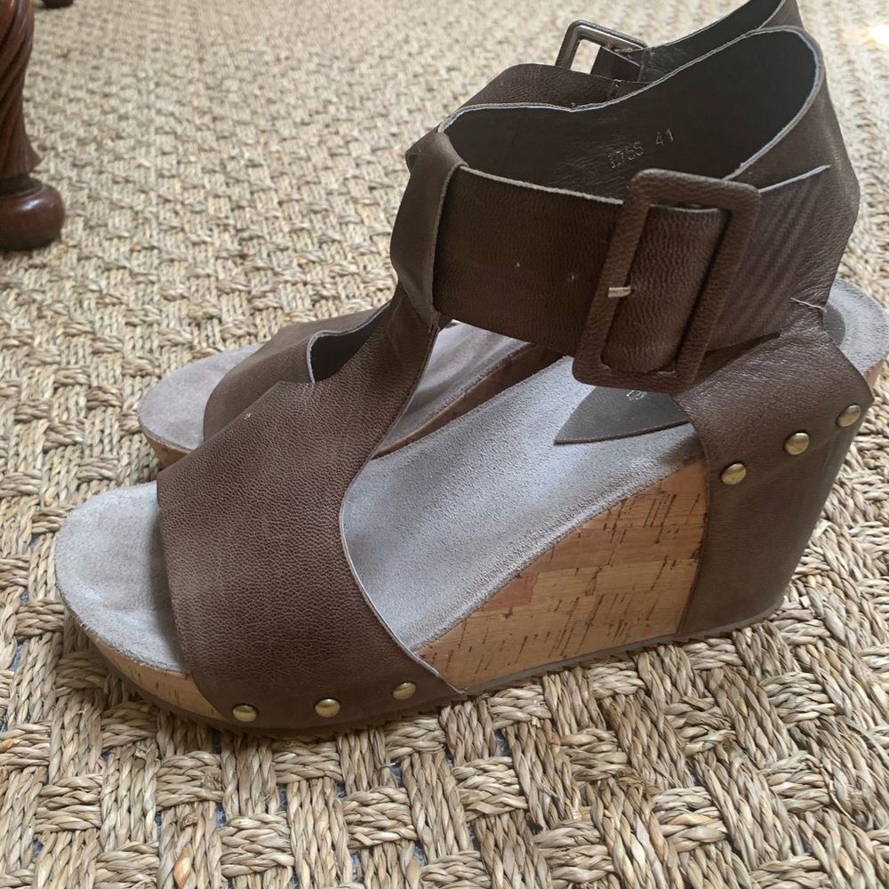 Antelope wedge/ platform sandals